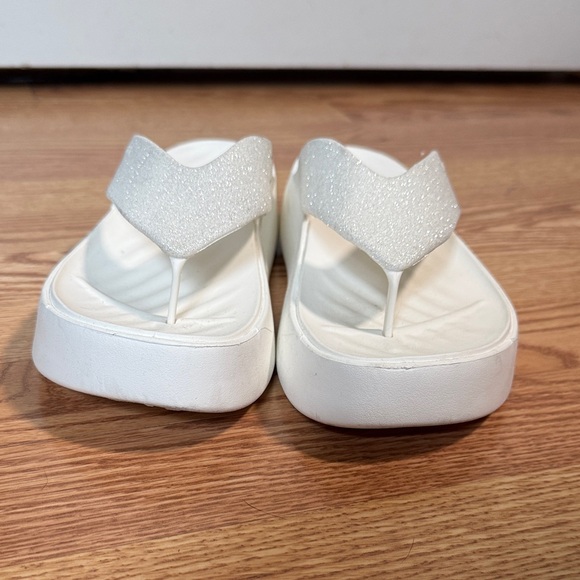 CROCS White Platform Sandals - Picture 1 of 4